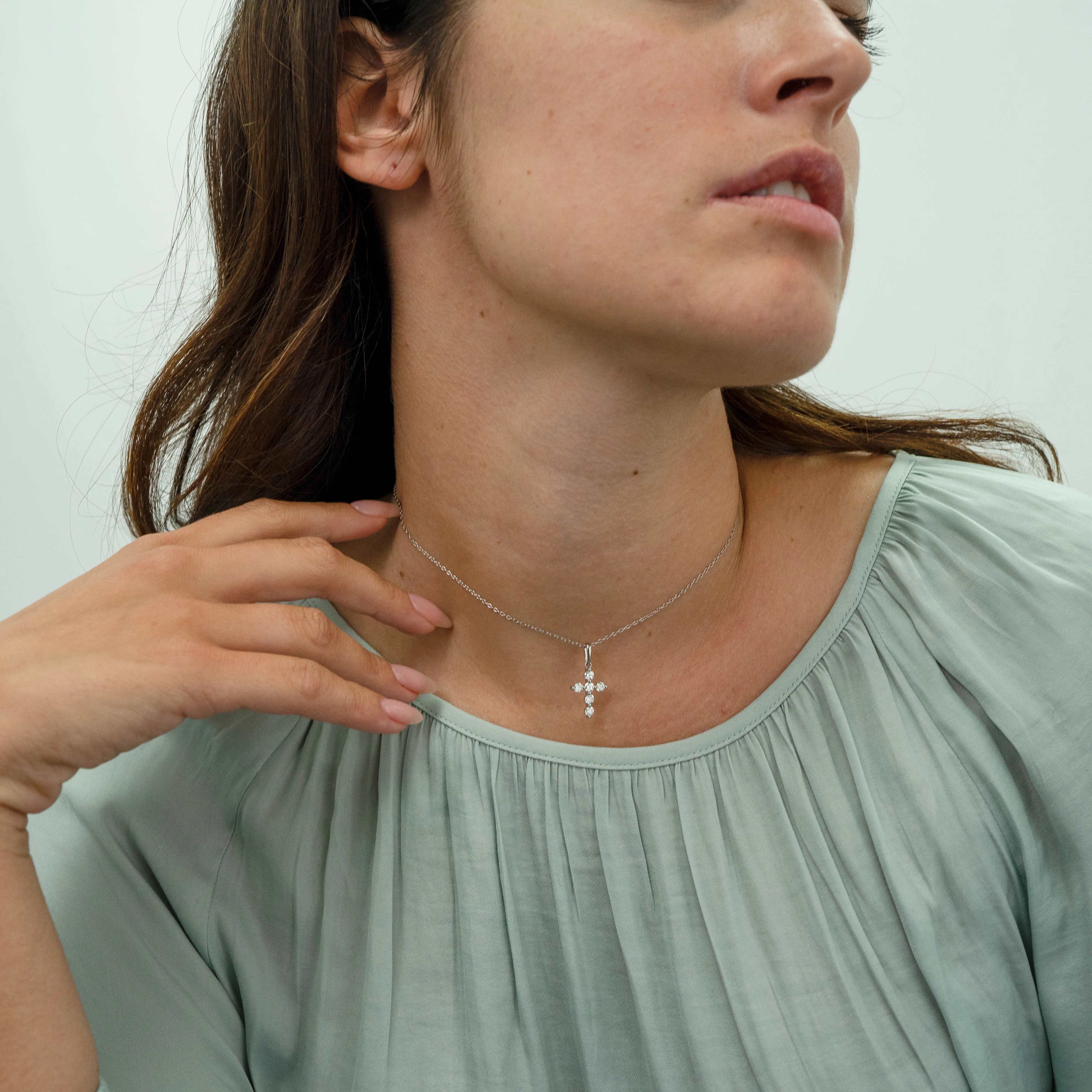 0.66 d.e.w cts Evangeline Moissanite Necklace