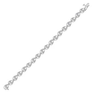 10K White Gold Diamond Teardrop Cluster Fashion Bracelet 1-1/4 Cttw