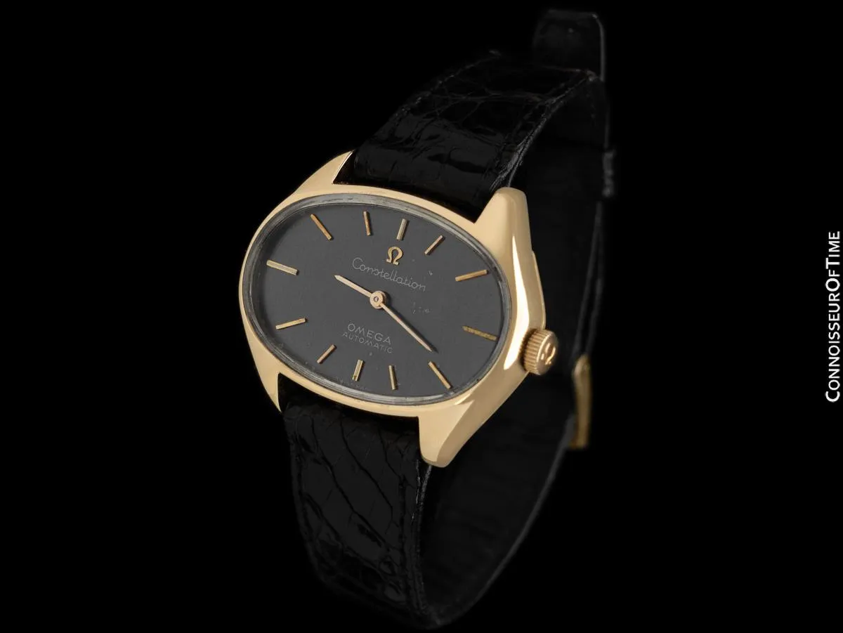 1969 Omega Constellation Very Rare Mens Midsize Unisex Vintage Watch - 18K Gold