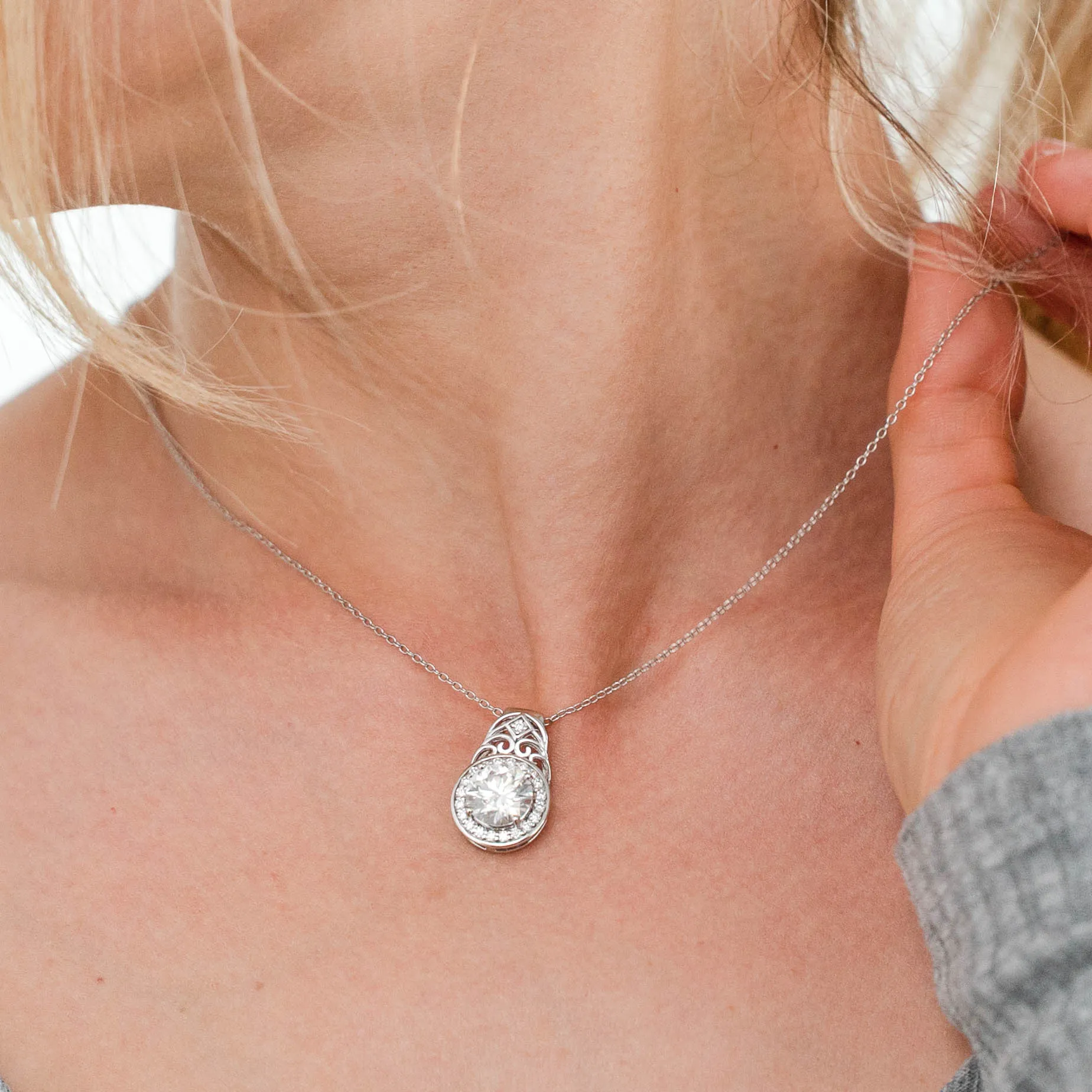 3.07 d.e.w cts Cassandra Moissanite Necklace