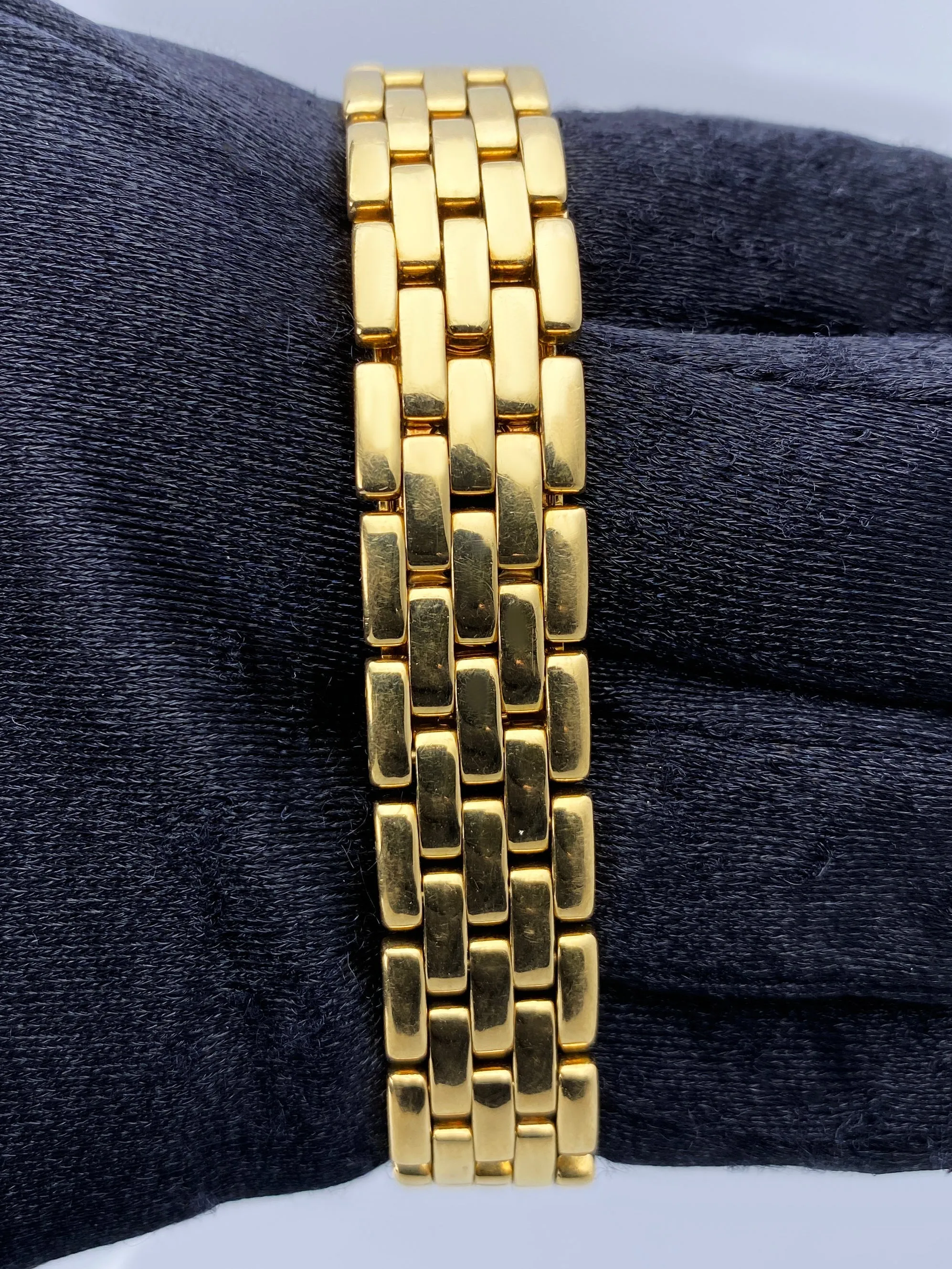 Cartier Panthere 18K Yellow Gold Ladies Watch