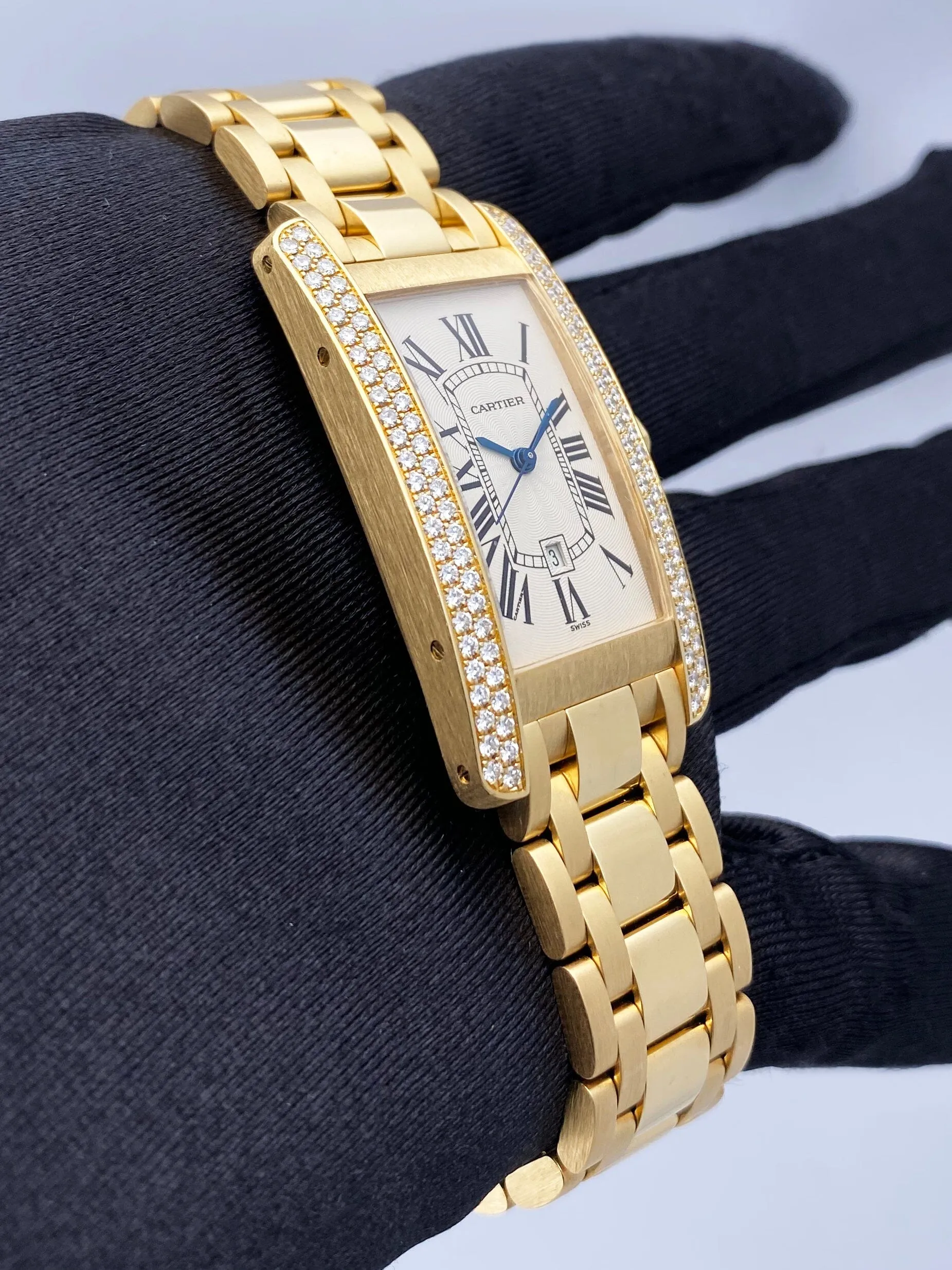 Cartier Tank Americaine WB7019K2 Diamond 18K Yellow Gold Ladies Watch