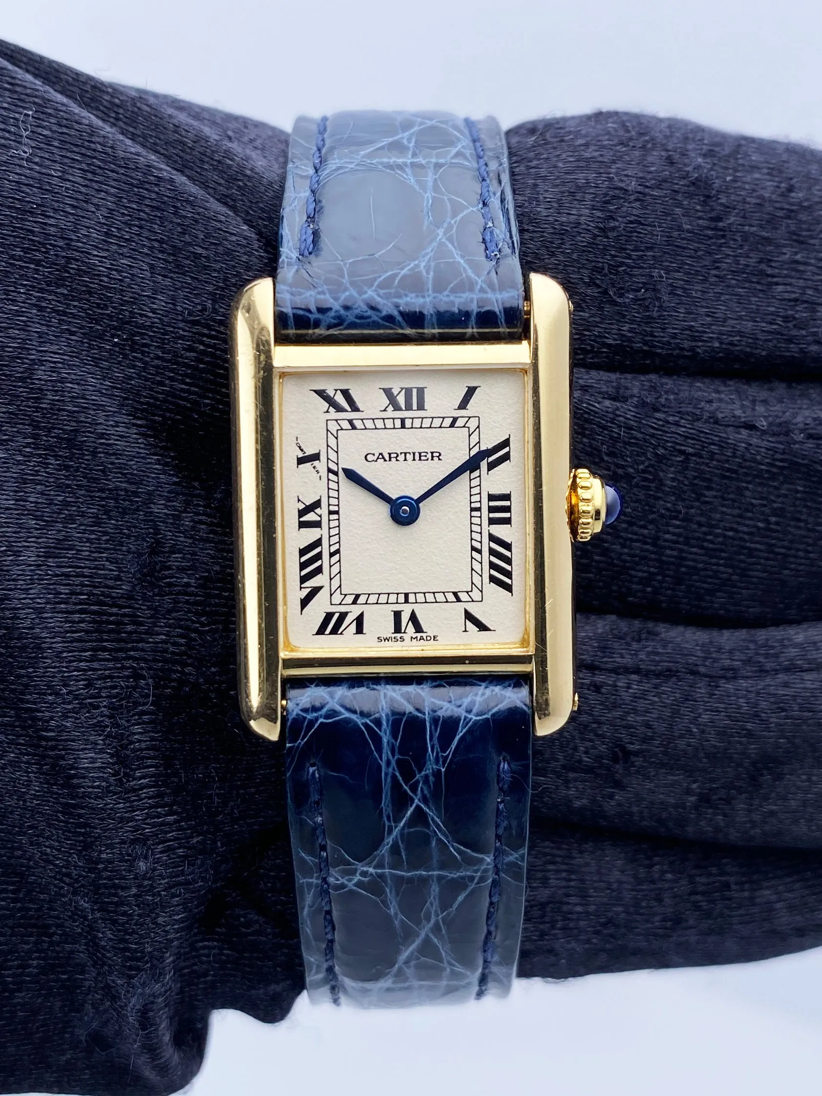 Cartier Tank Louis W1512753 18K Yellow Gold Ladies Watch