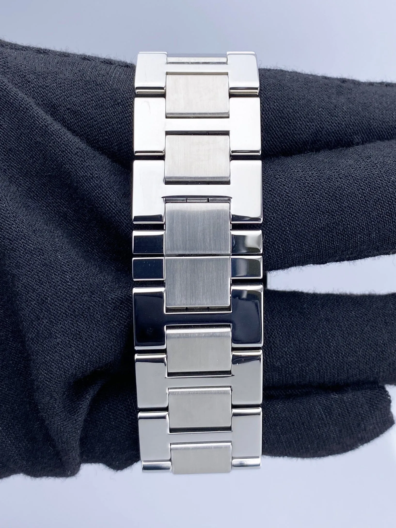 Cartier Tank Solo Large W5200014 Silver Dial Mens Watch