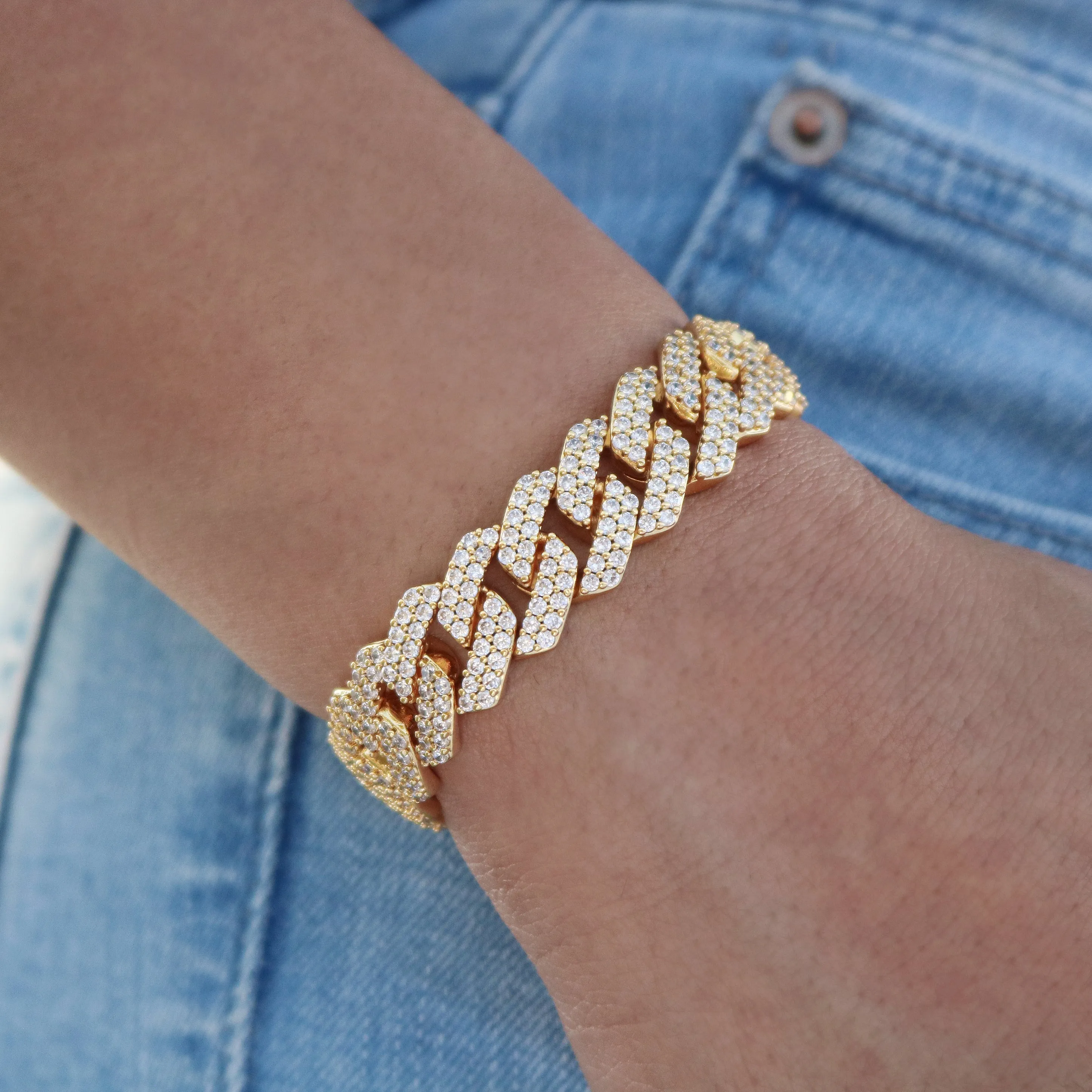 Classic Gold Cuban Link Bracelet
