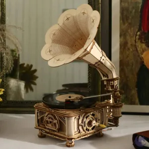 Classic Gramophone | Robotime ROKR LKB01 Mechanical Gears Puzzle Kit