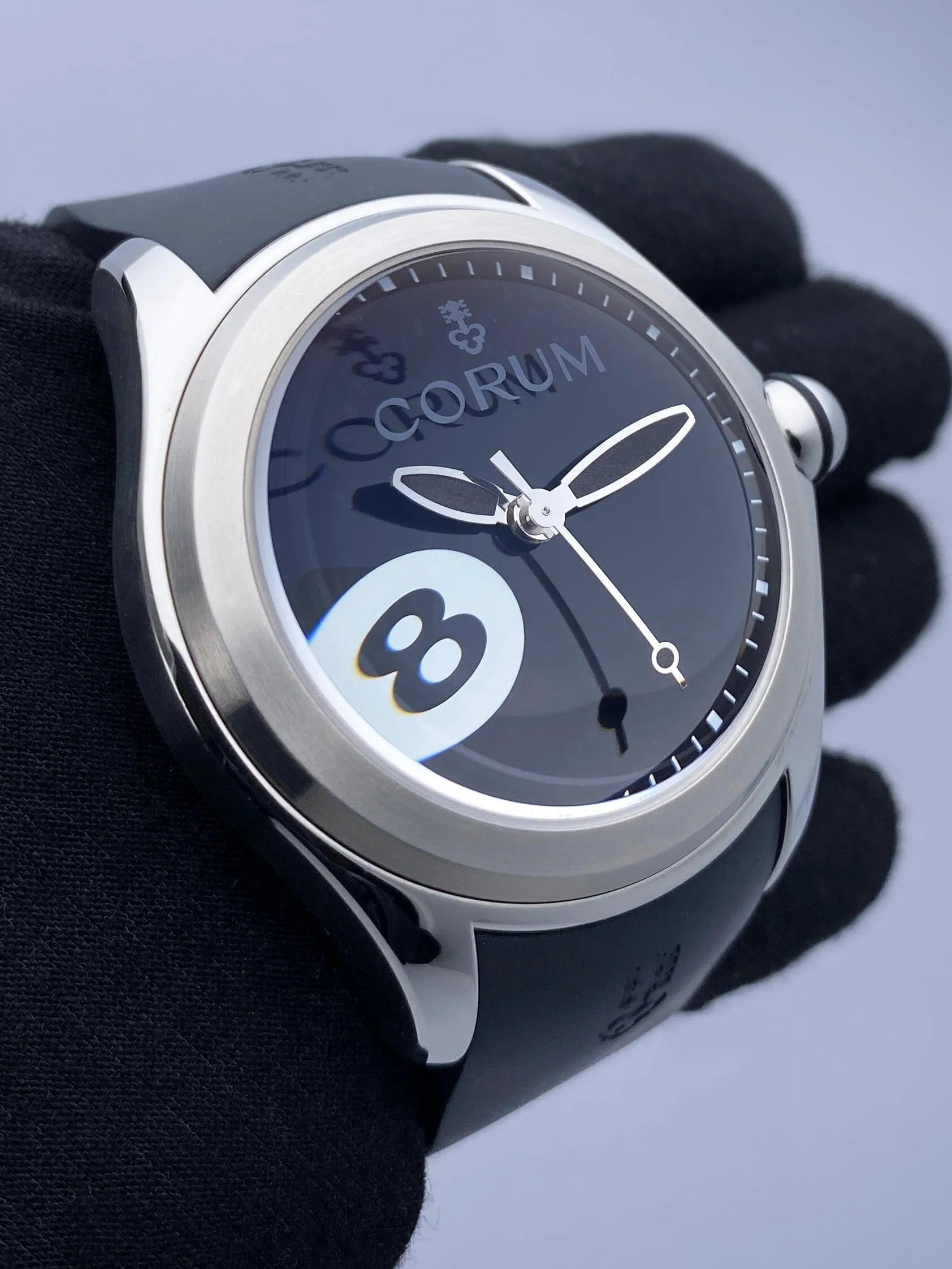 Corum Bubble 8 Ball L082/02995 Limited Edition Mens Watch