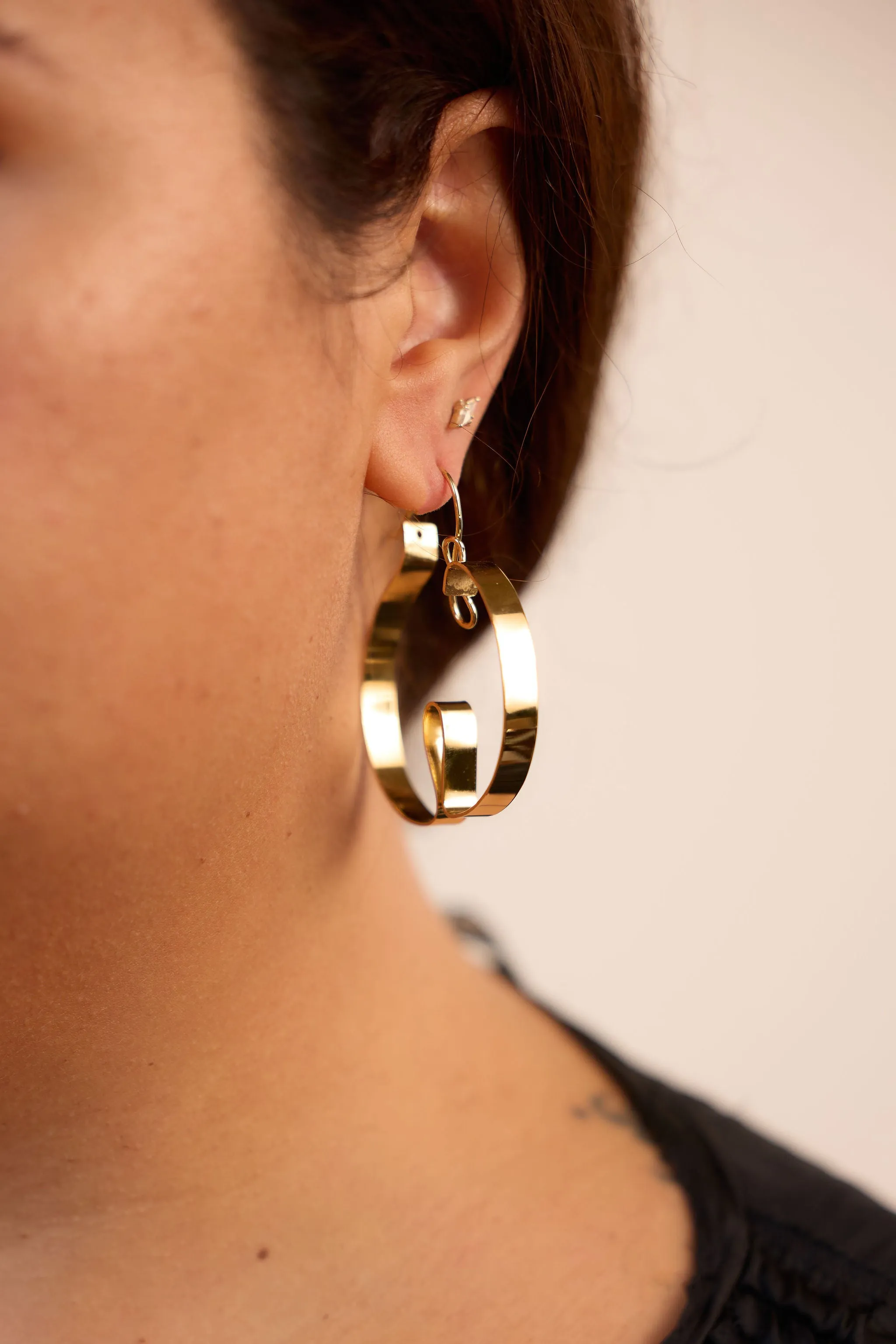 Curl Hoop Earrings