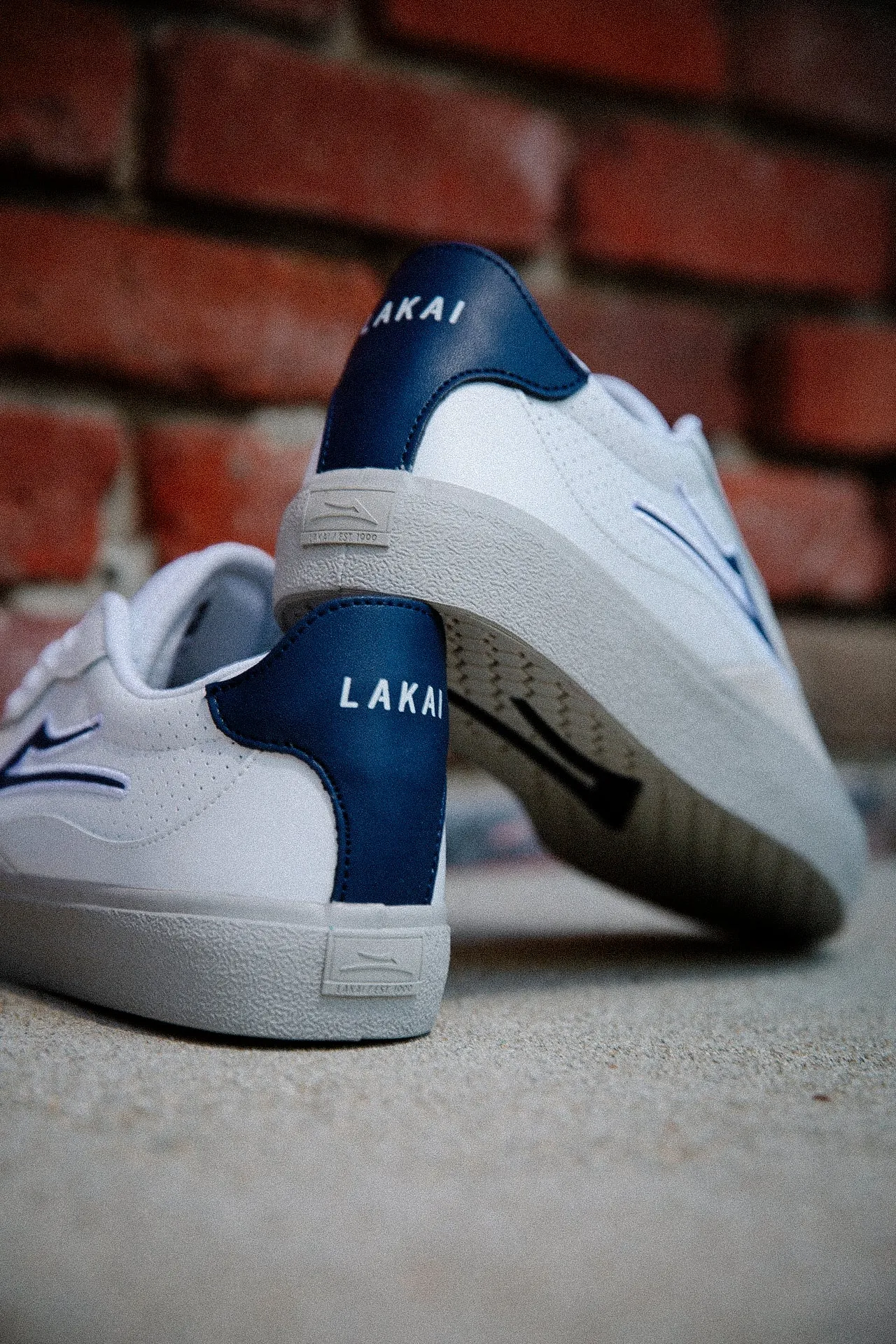 Essex - White Leather