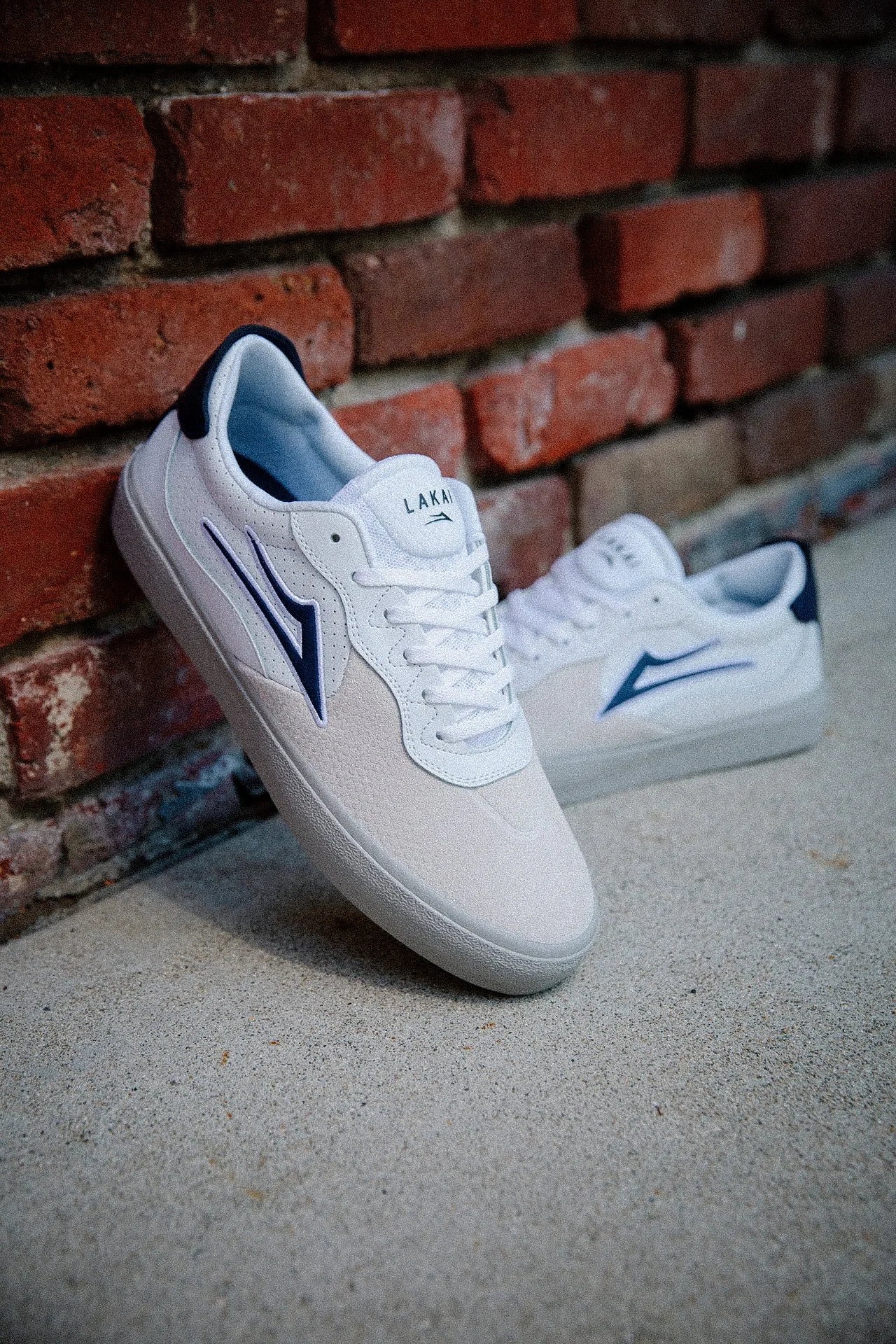 Essex - White Leather