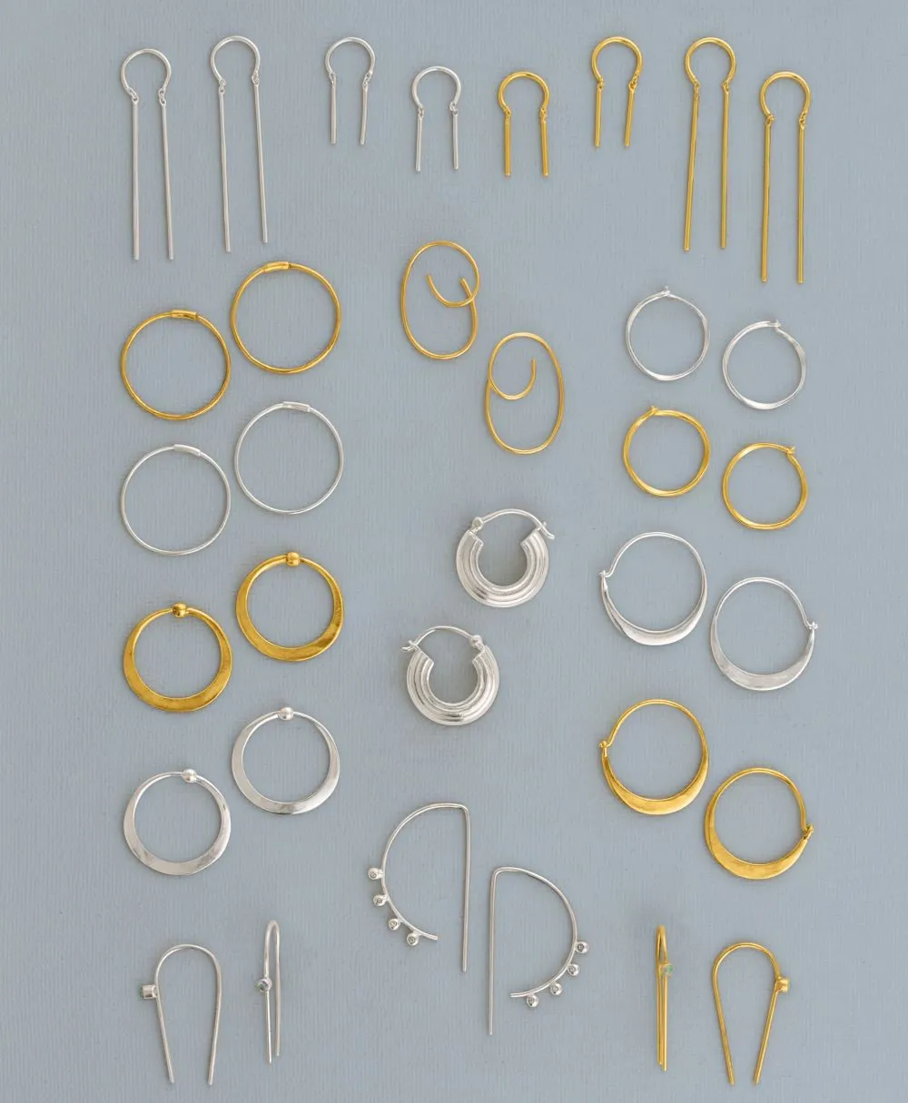 Hammered Hoops in Gold - 3/4"