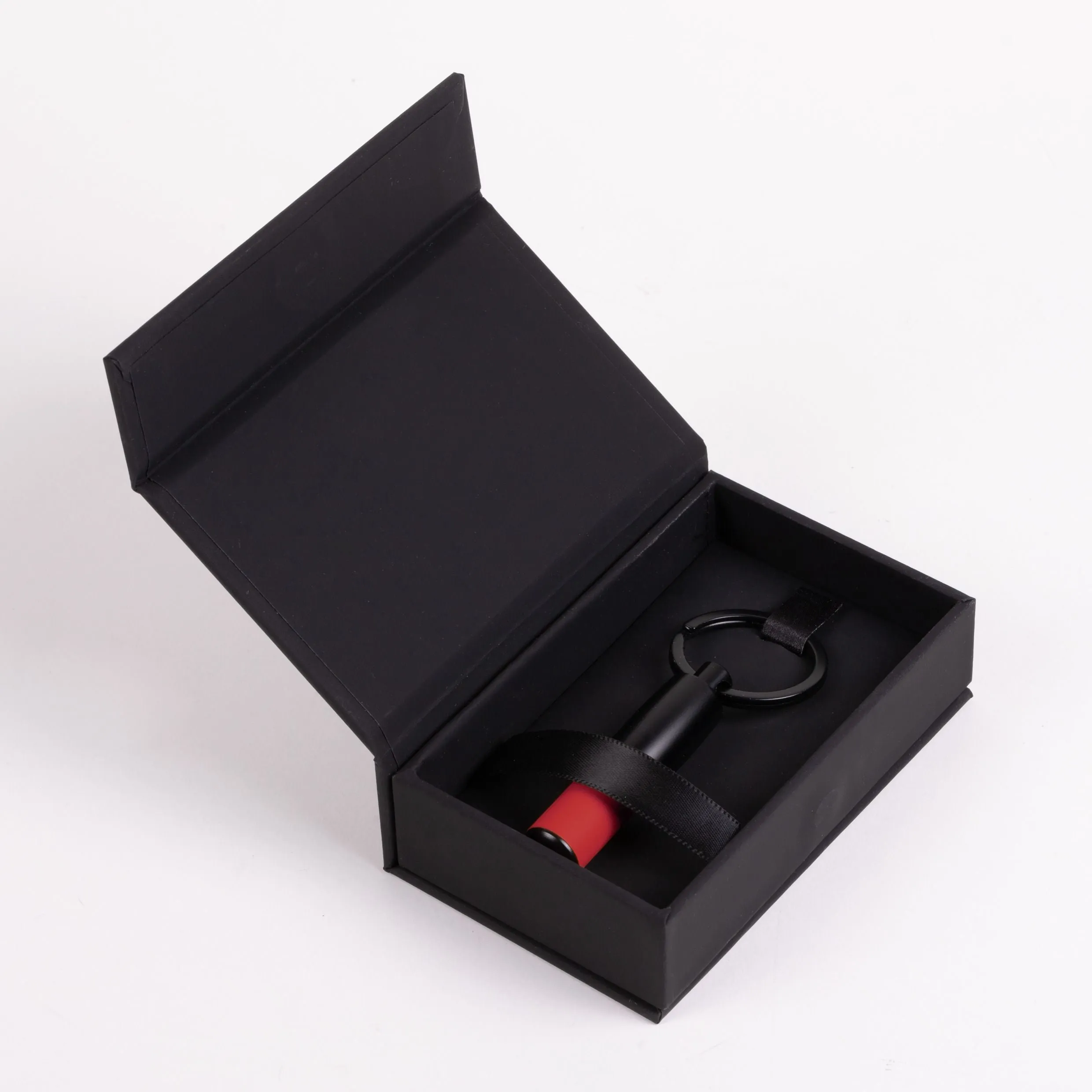 HUGO BOSS HAK007P-Key ring Gear Matrix Red