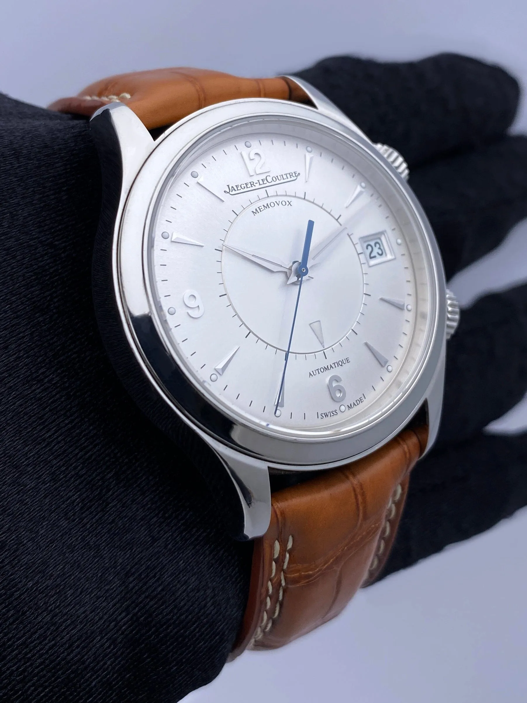 Jaeger Lecoutre Master Memovox Q1418430 Silver Dial Mens Watch Box Pappers