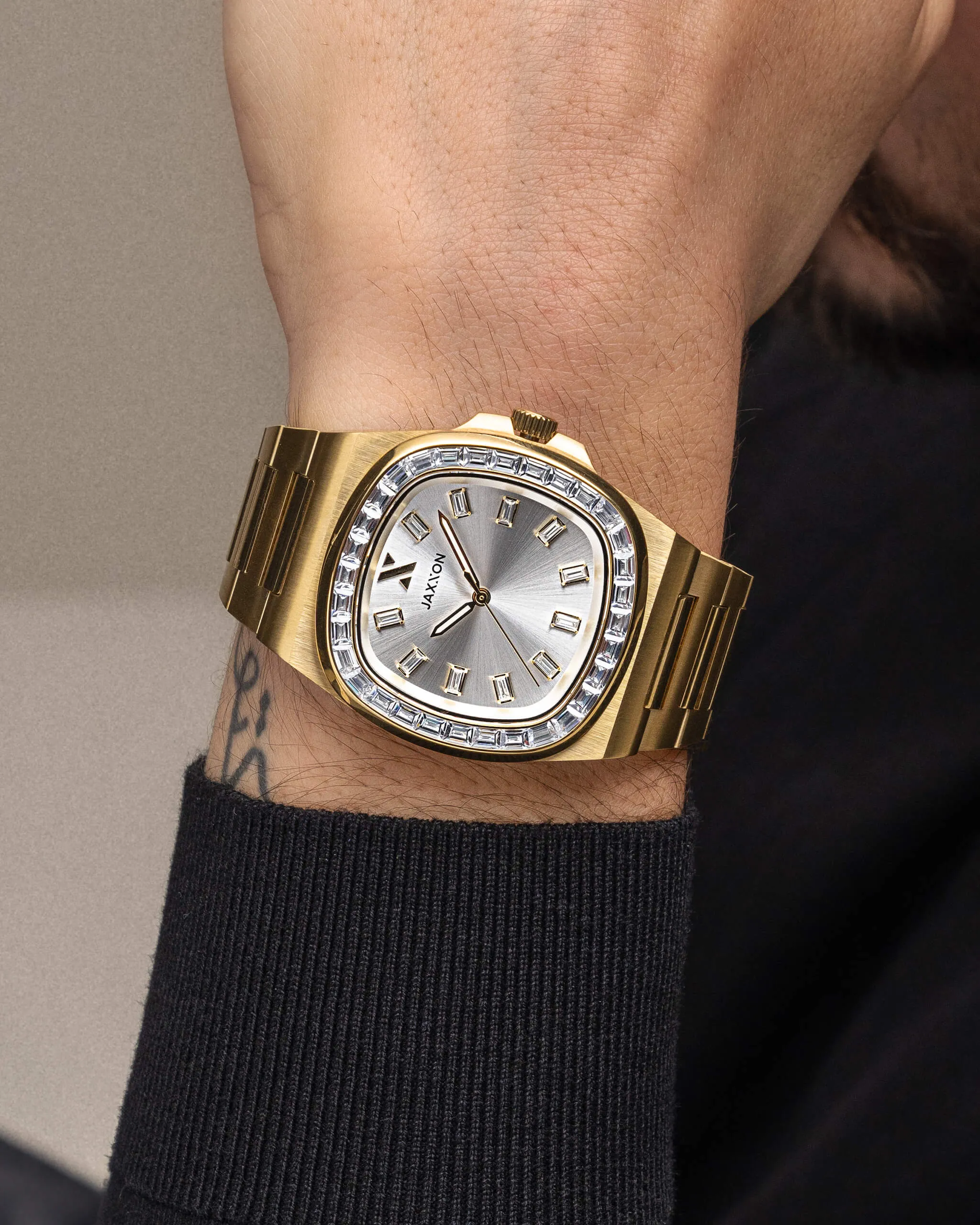 JX1 Stone-Set Watch