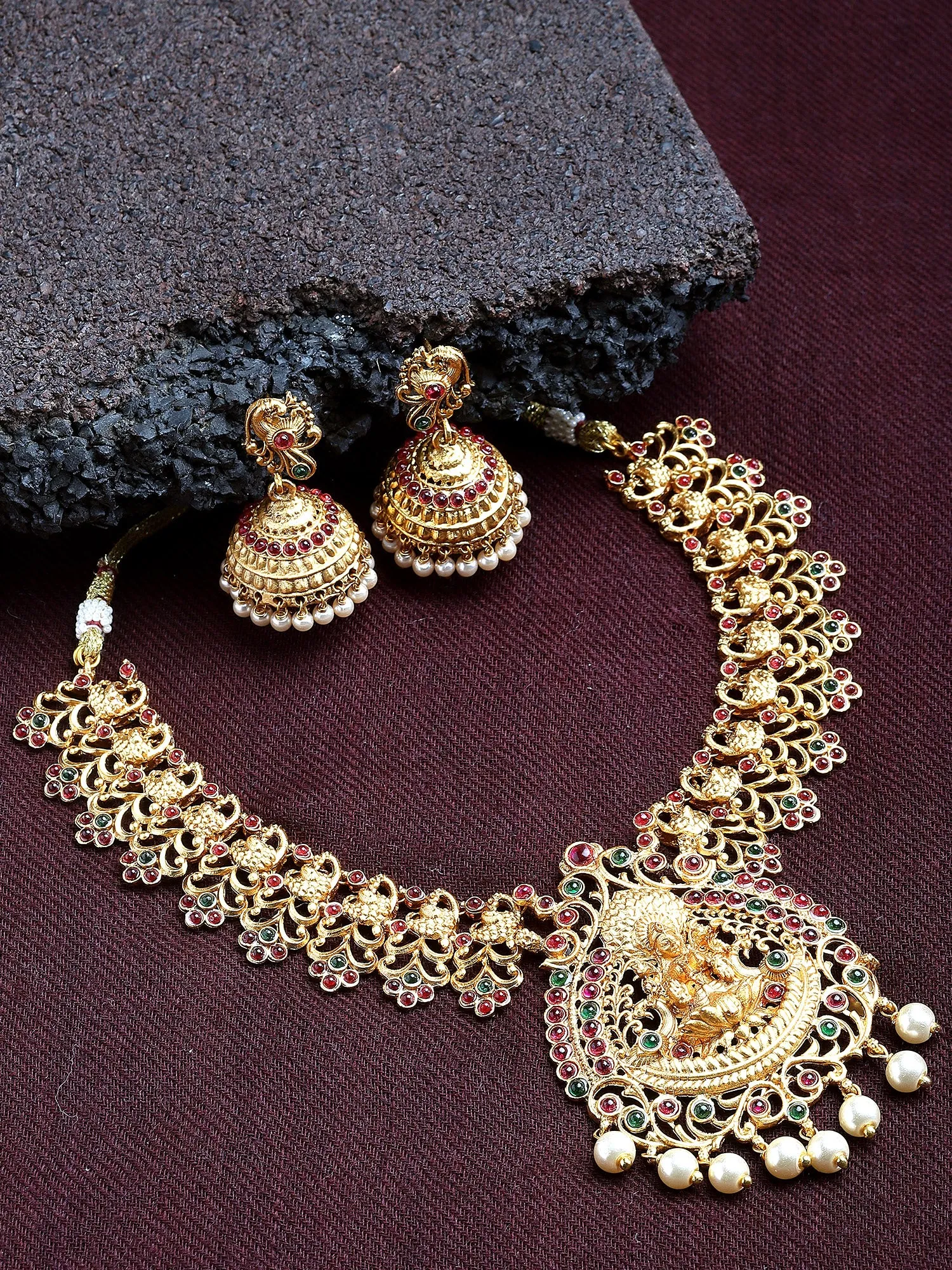 Karatcart Gold Plated Mata Laxmi Temple Jewellery Set for Women