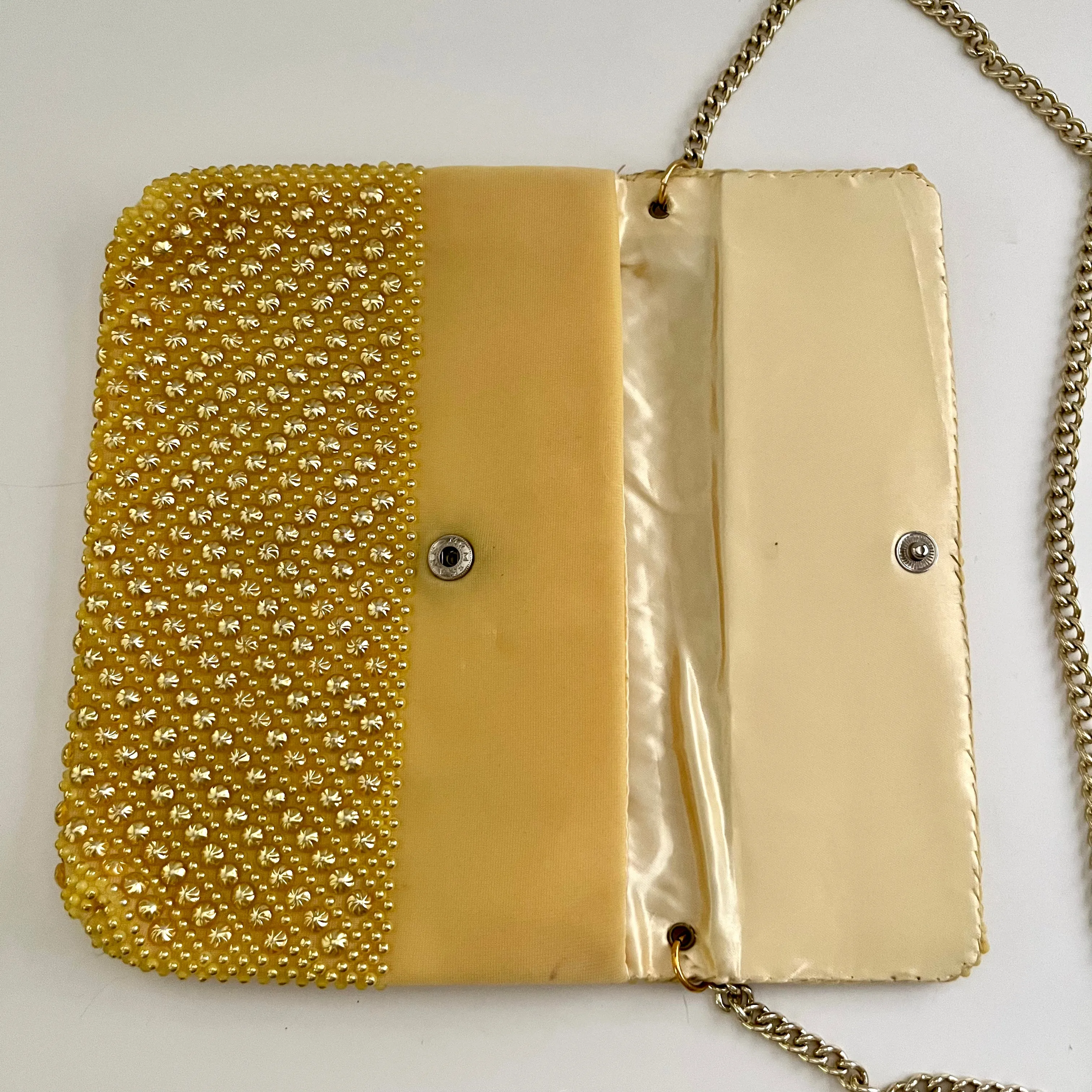 Late 70s/ Early 80s Made in Hong Kong Bead Purse