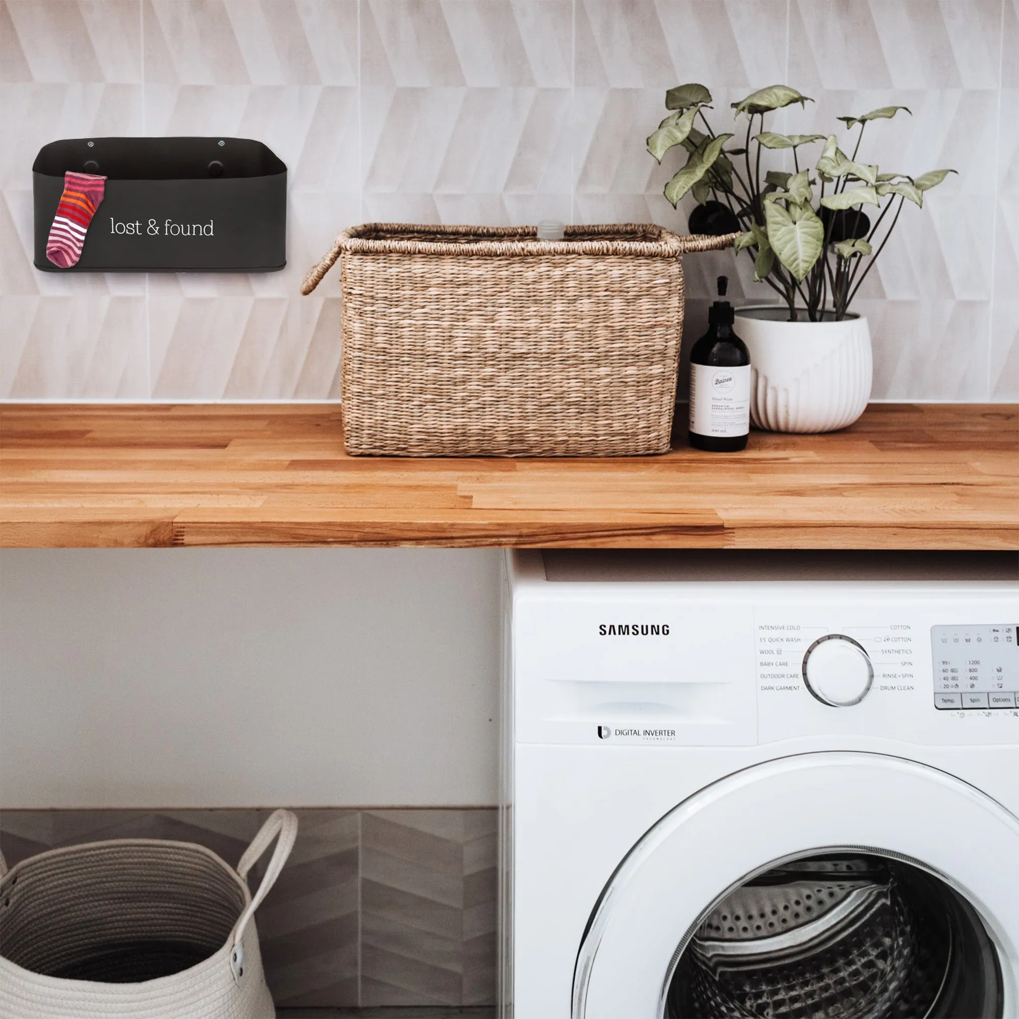 Laundry Lost and Found Pocket Treasures Holder