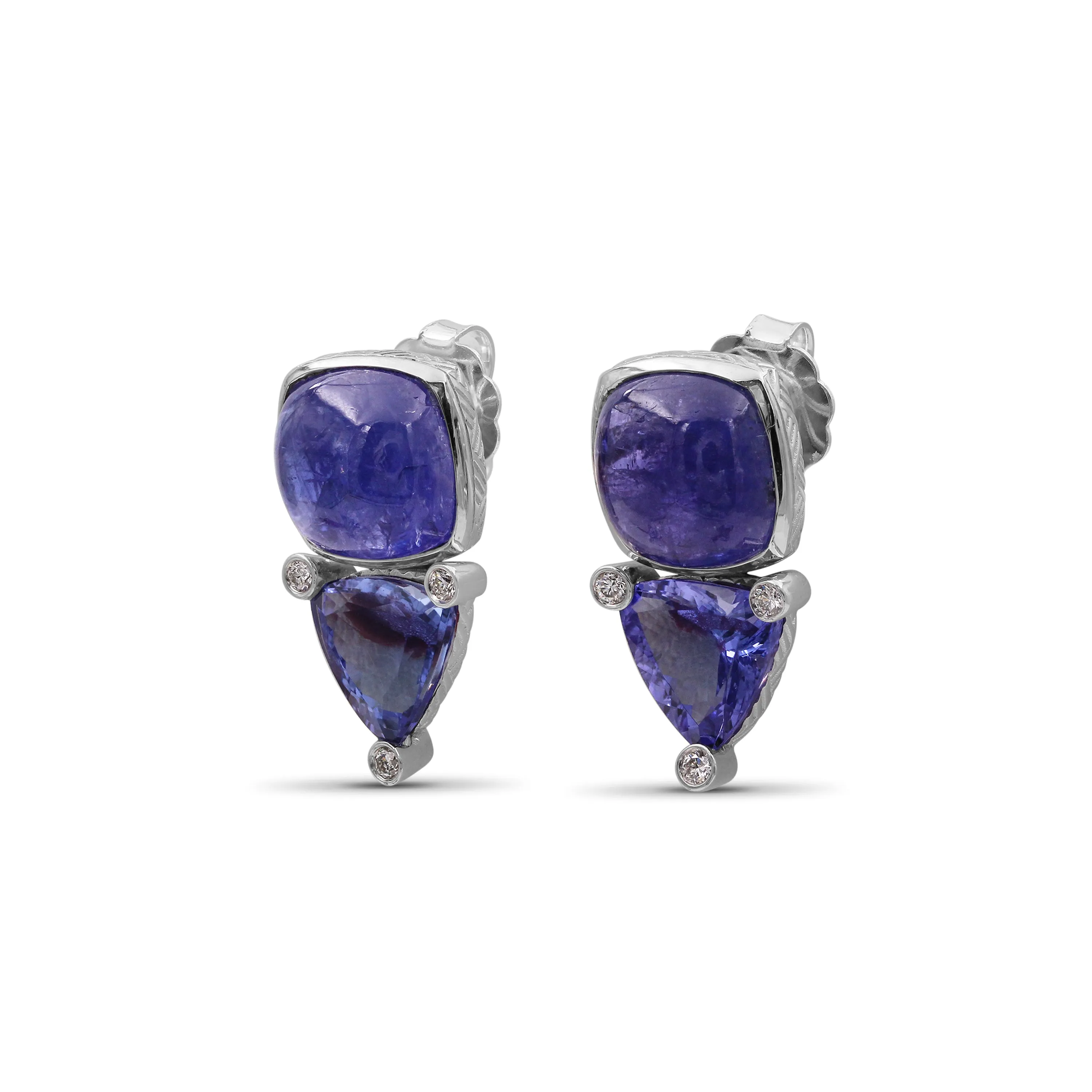 Luxury Tanzanite 22ct and Diamond 0.15ct Earring in 18K Gold