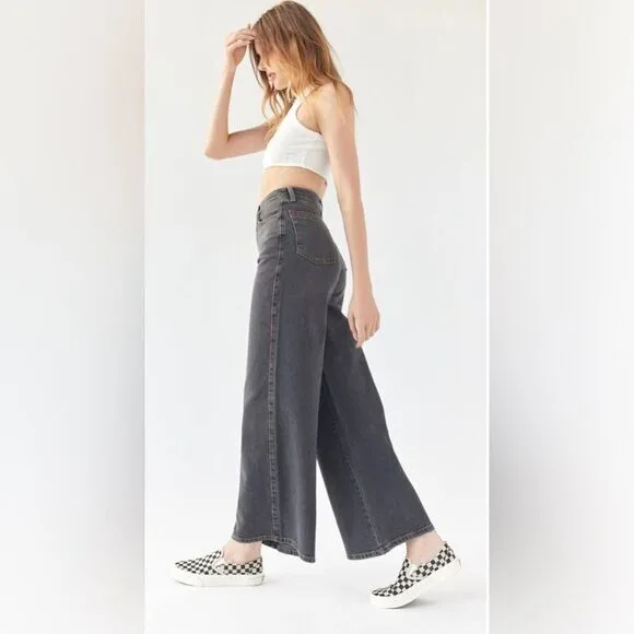 NWT UO y2k Baggy Jeans Sz 40 NWT