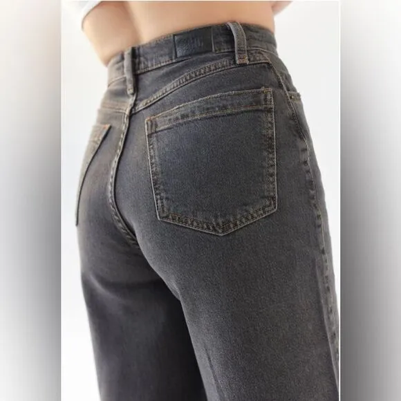 NWT UO y2k Baggy Jeans Sz 40 NWT