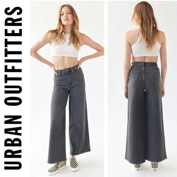 NWT UO y2k Baggy Jeans Sz 40 NWT