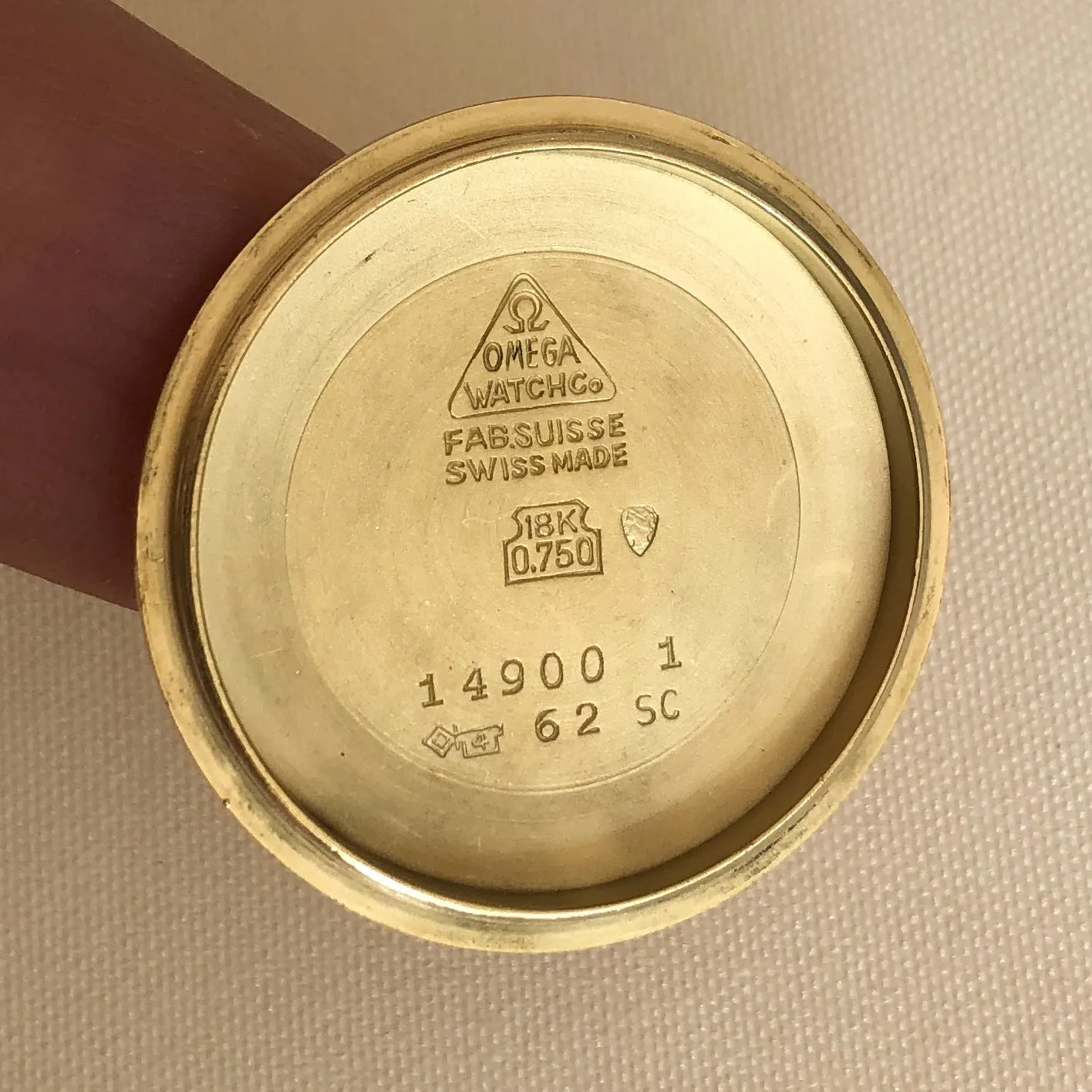 Omega Constellation Pie Pan 14900 Cal. 551 c. 1962 Unpolished 18k Yellow 34 mm