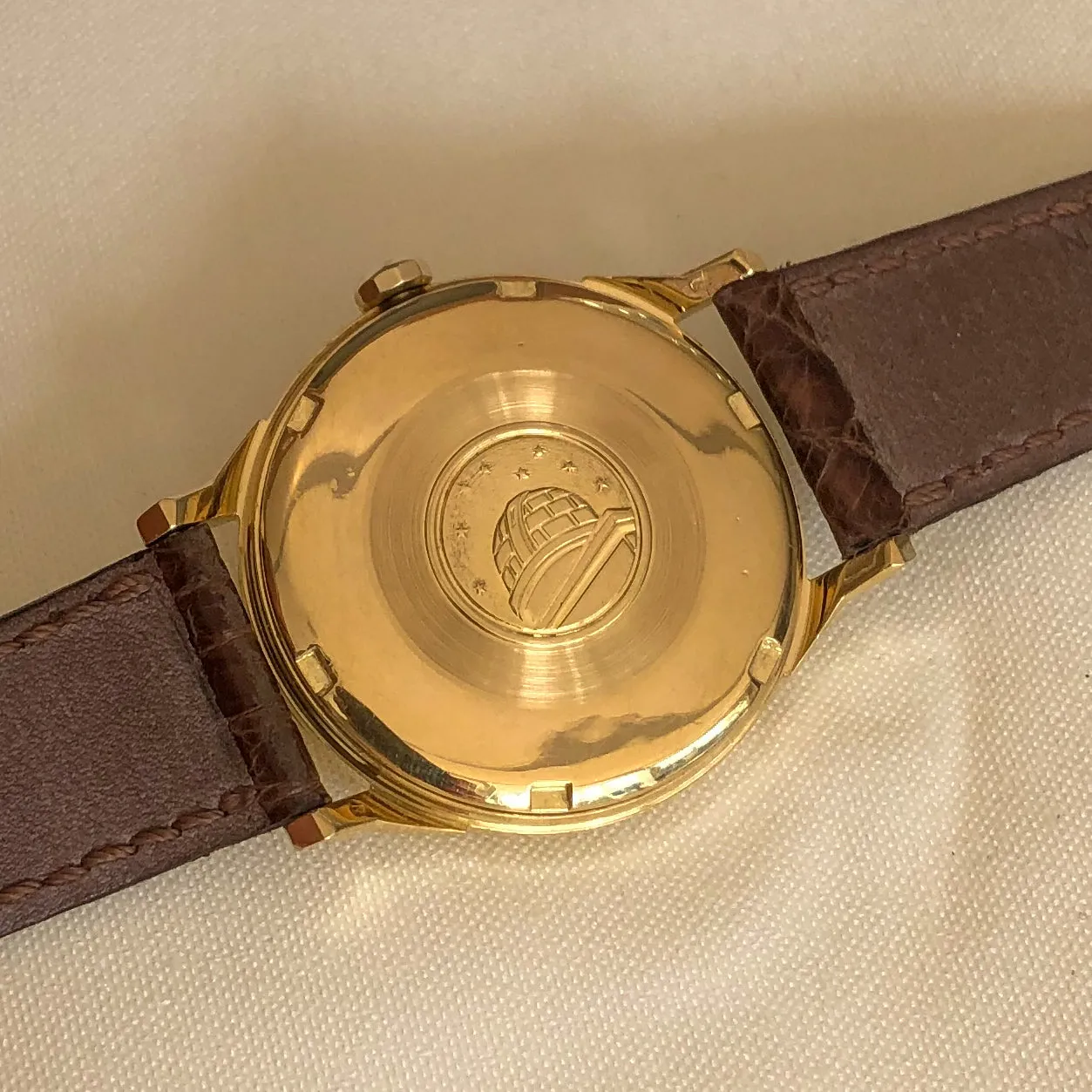 Omega Constellation Pie Pan 14900 Cal. 551 c. 1962 Unpolished 18k Yellow 34 mm