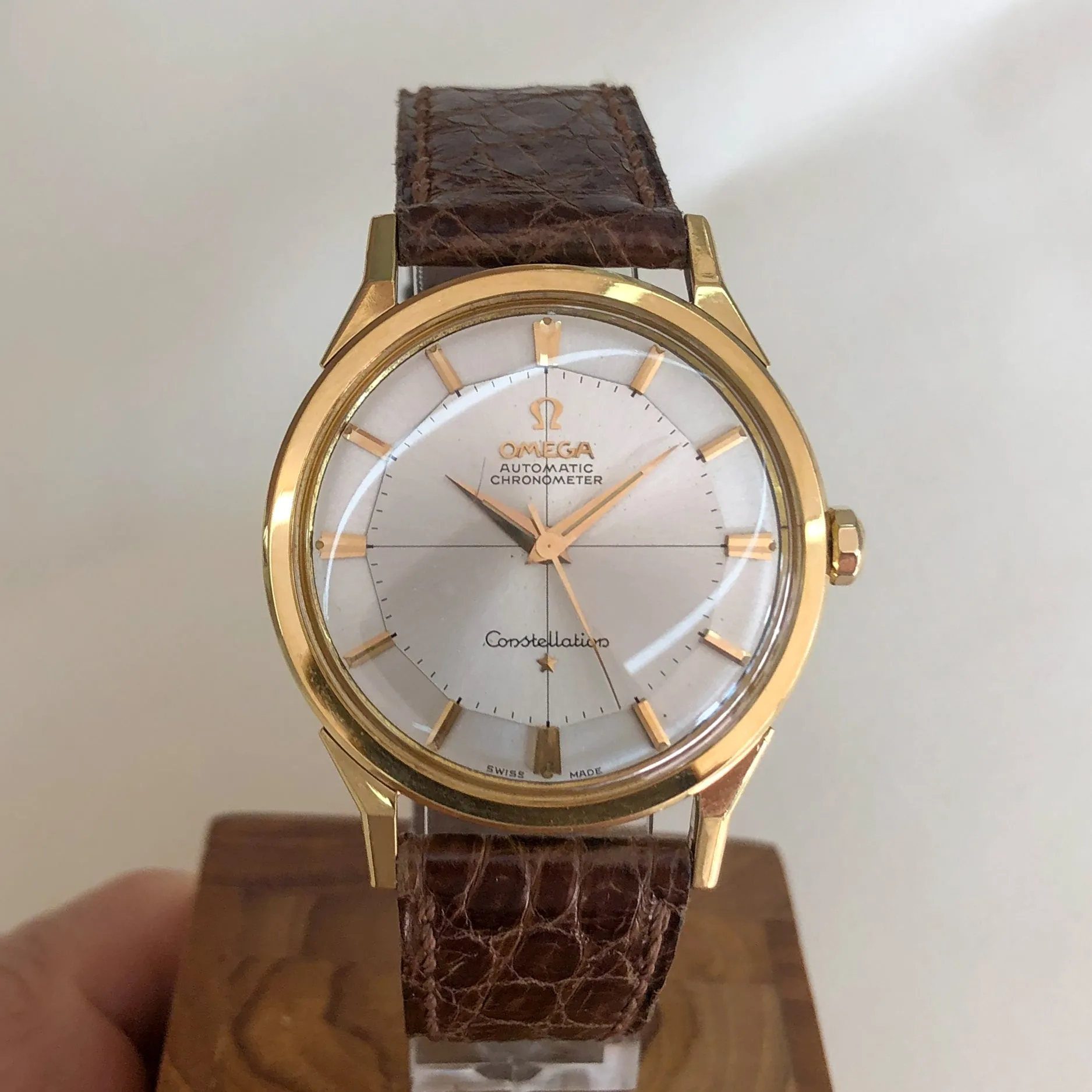 Omega Constellation Pie Pan 14900 Cal. 551 c. 1962 Unpolished 18k Yellow 34 mm