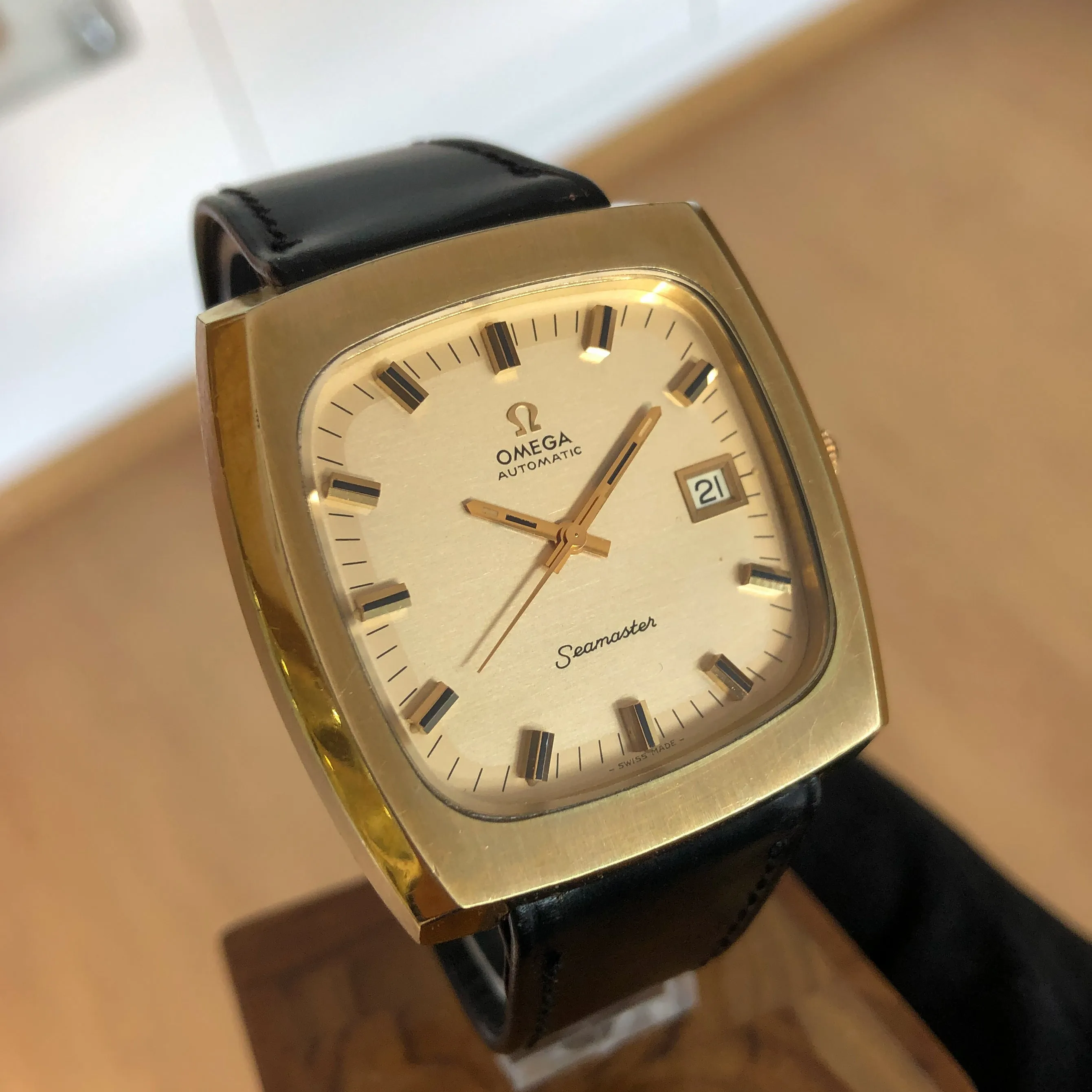 Omega Seamaster 166.0138 Cal. 1012 Automatic c. 1975 Goldfilled 38 x 40 mm