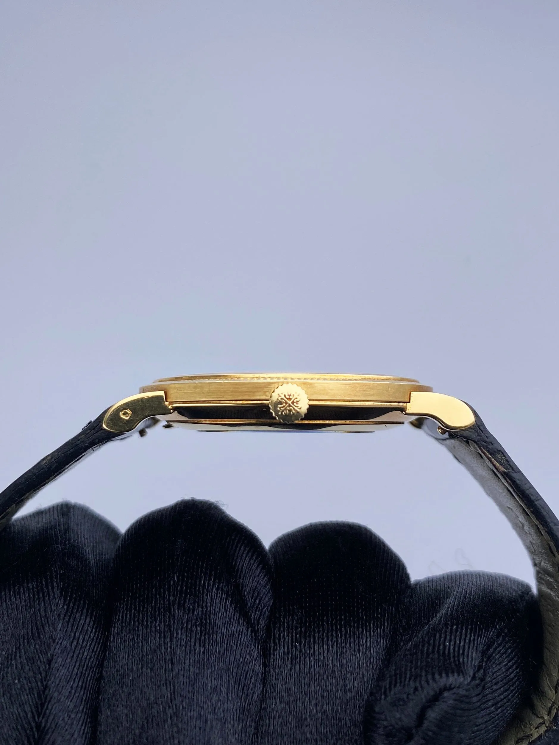 Patek Philippe Calatrava 5119J 18K Yellow Gold Mens Watch With Archives