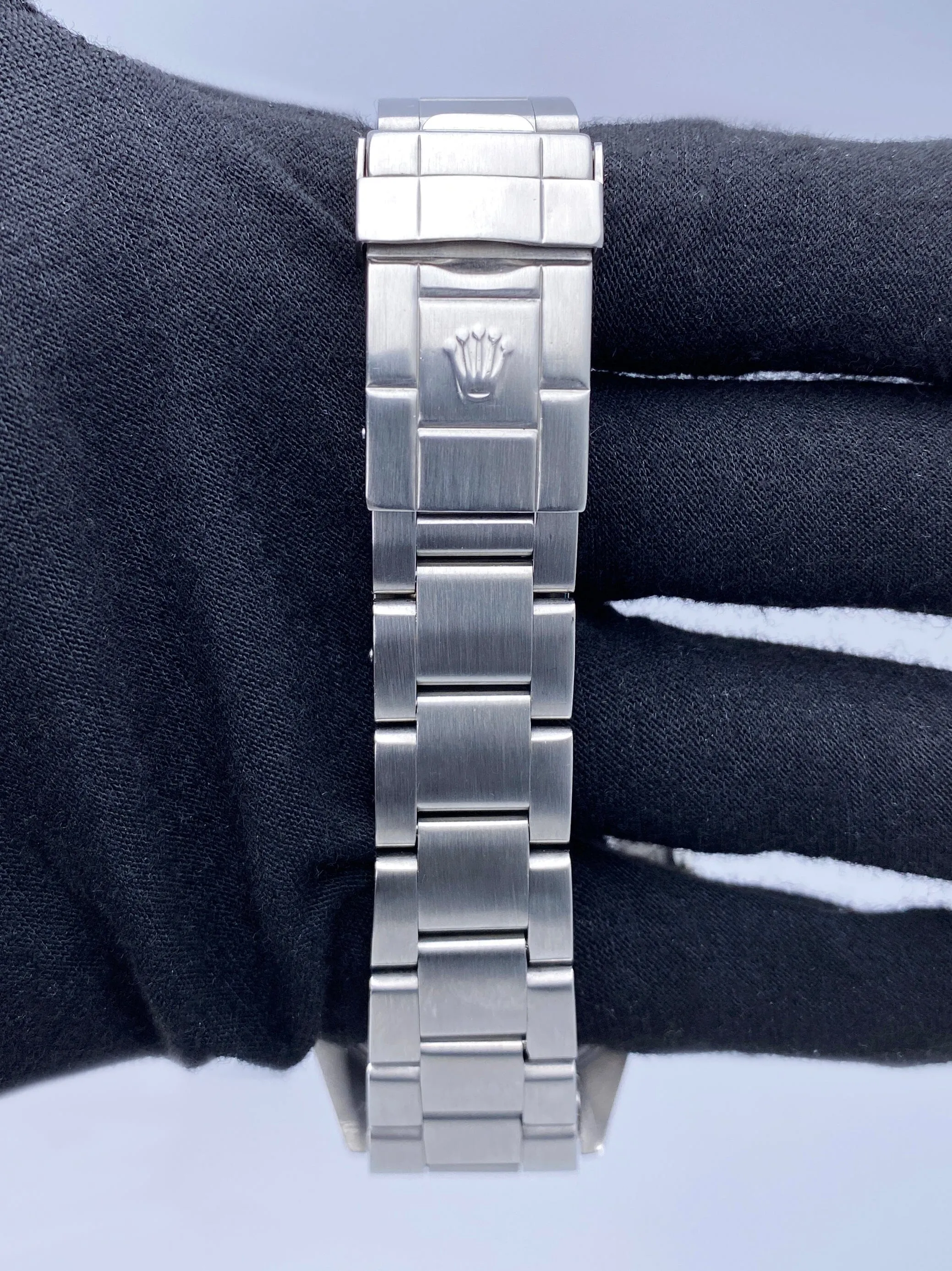 Rolex GMT Master II 16710 Pepsi Bezel Mens Watch Box Papers