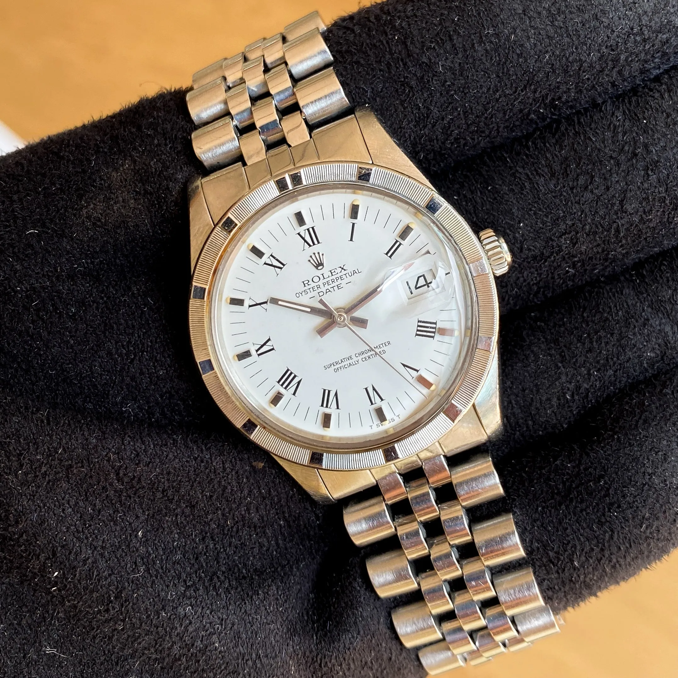 Rolex Oyster Perpetual Date 15010 White Roman c. 1983 Jubilee Steel 34 mm