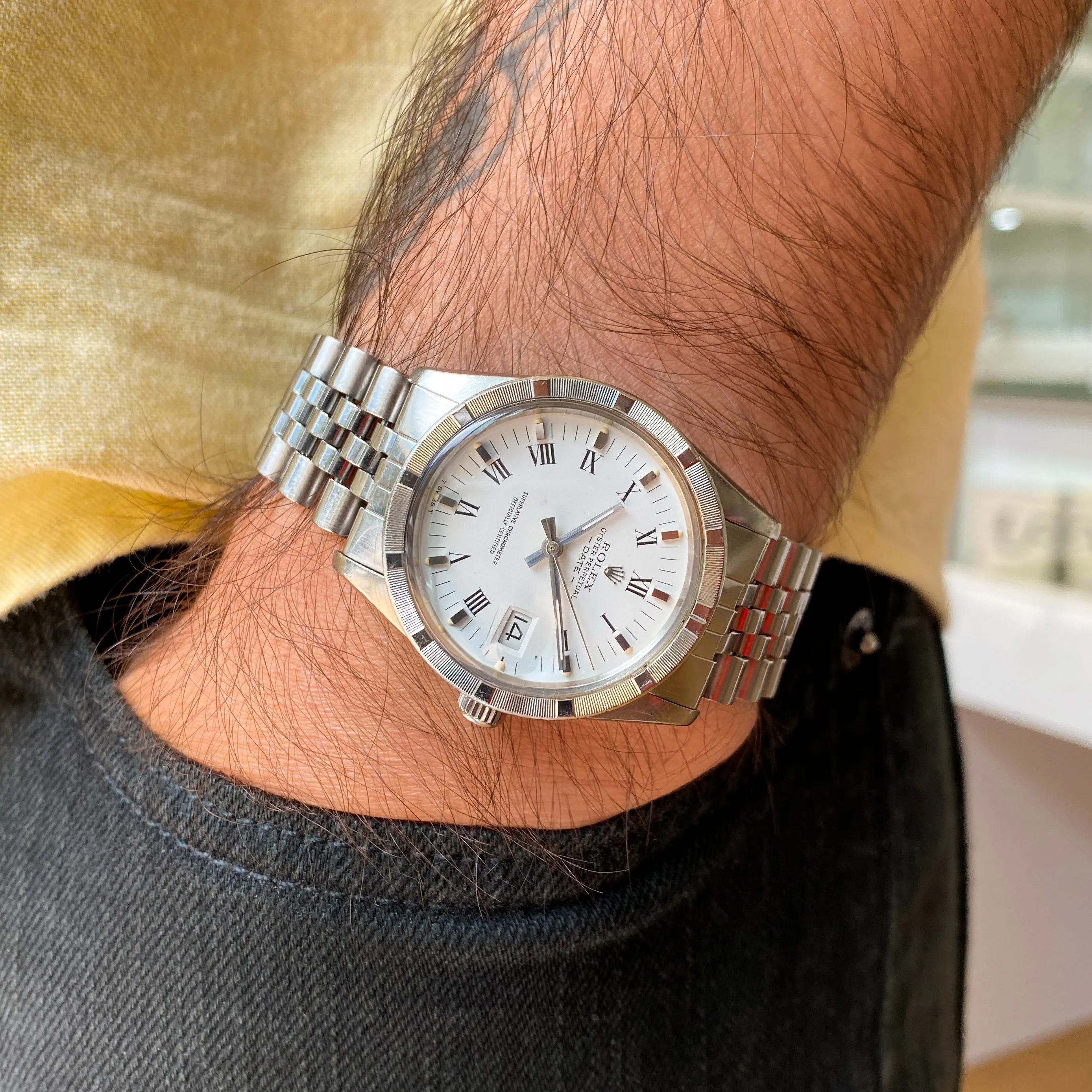 Rolex Oyster Perpetual Date 15010 White Roman c. 1983 Jubilee Steel 34 mm