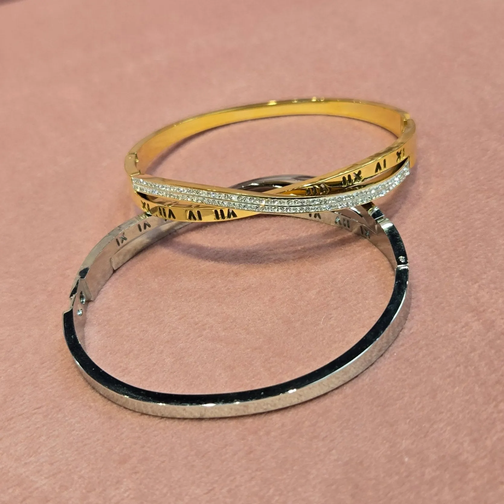 Roman Numerals Interleaved CZ Stainless Steel Bracelets Bangles