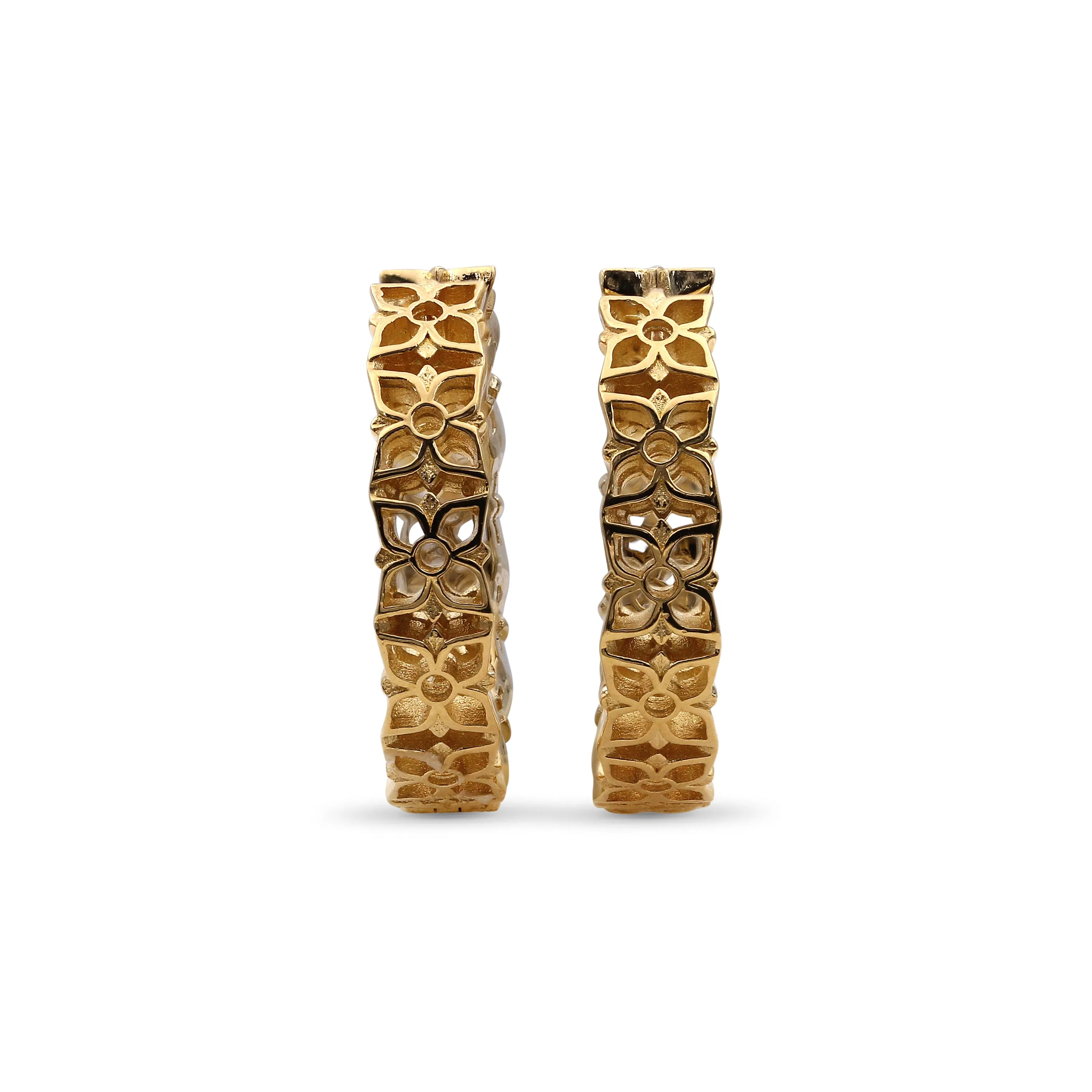 Signature White Diamond 0.10ct 5.10mm Hoop Earring in 18K Gold