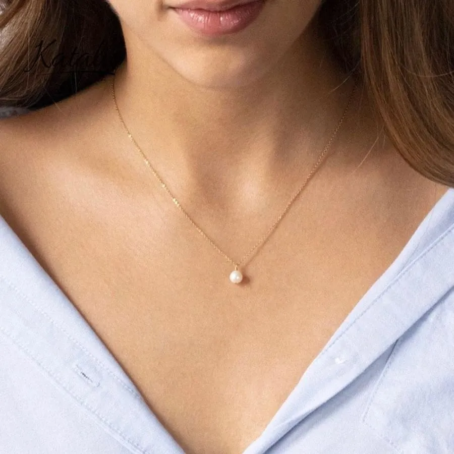 Solitaire Pearl Pendant Necklace