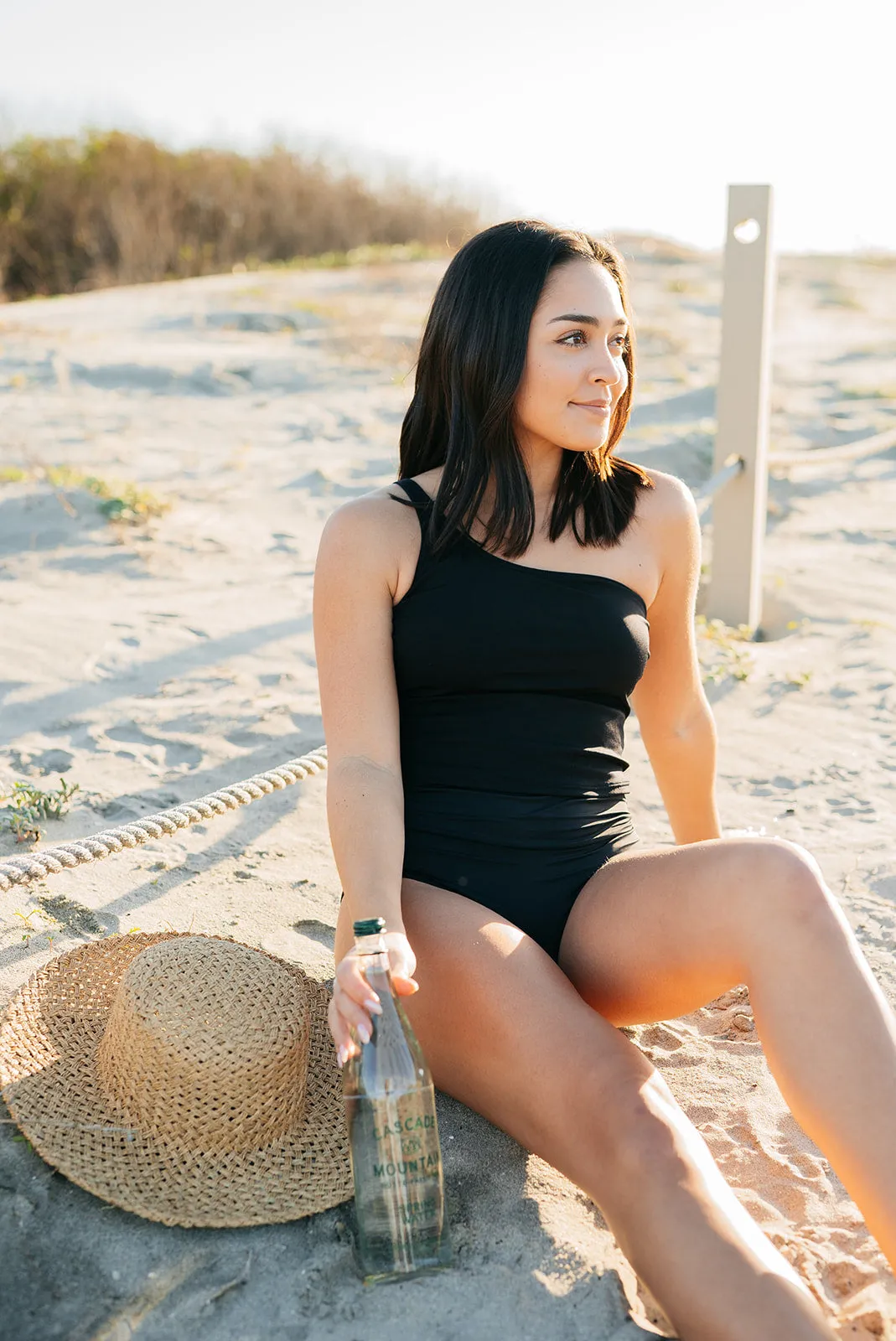 SOPHIE ONE-SHOULDER TOP - BLACK RIBBED