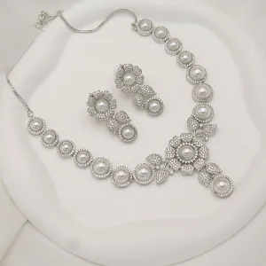 Sparkling Zirconia Pearl Necklace Ensemble