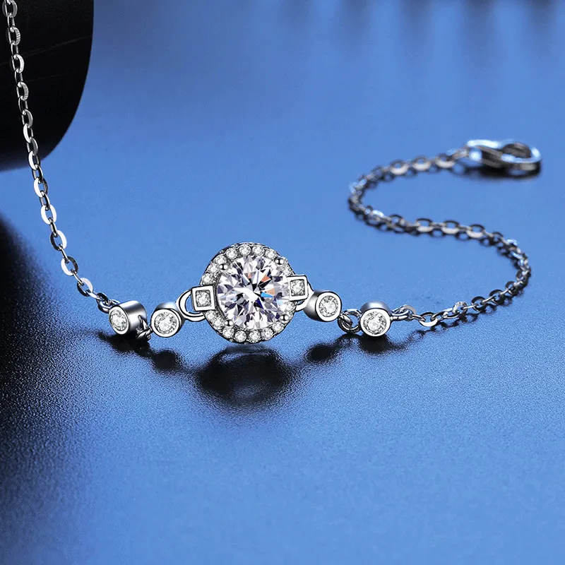 Symmetrical Disc Fashion Moissanite Bracelet