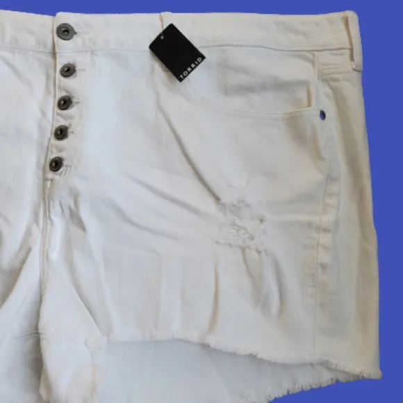 Torrid plus vintage stretch denim high rise distressed shorts, 26/ 49&quot;, …