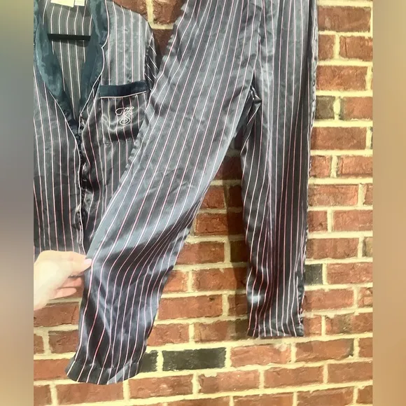 Vintage (1990s) Victoria’s Secret black and pink striped satin-like pajamas