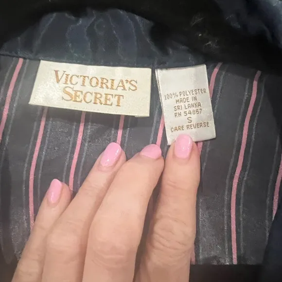 Vintage (1990s) Victoria’s Secret black and pink striped satin-like pajamas